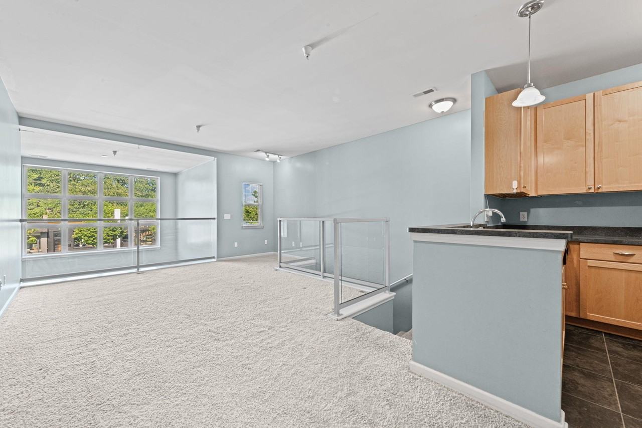 3326 Hilton Rd - Photo 3 of 34