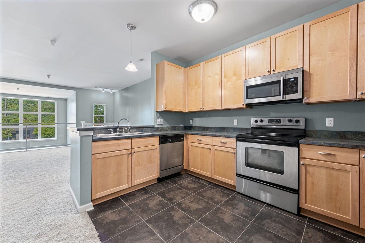 3326 Hilton Rd - Photo 7 of 34