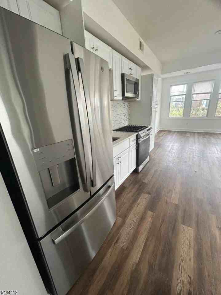 799 Kearny Ave - Photo 2 of 16