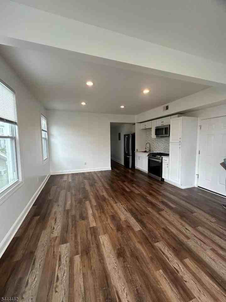799 Kearny Ave - Photo 4 of 16