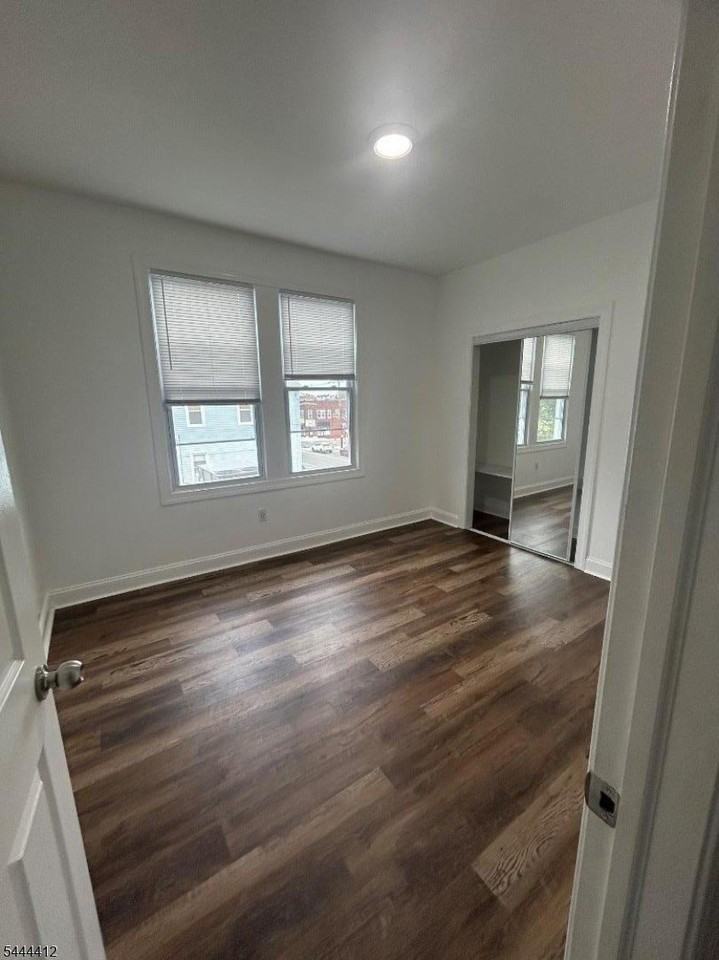 799 Kearny Ave - Photo 5 of 16
