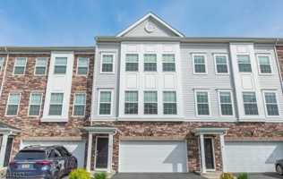 featured image of 10 Colgate Dr