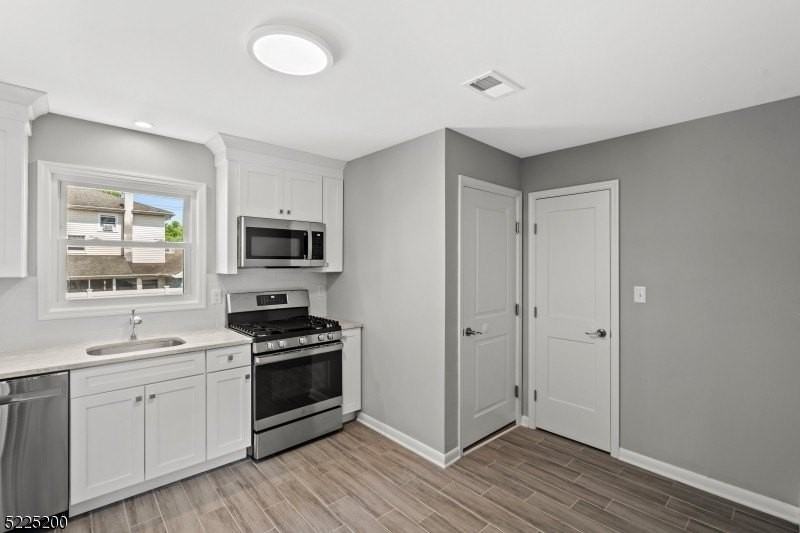 227 N 11th St #2 - Photo 7 of 21