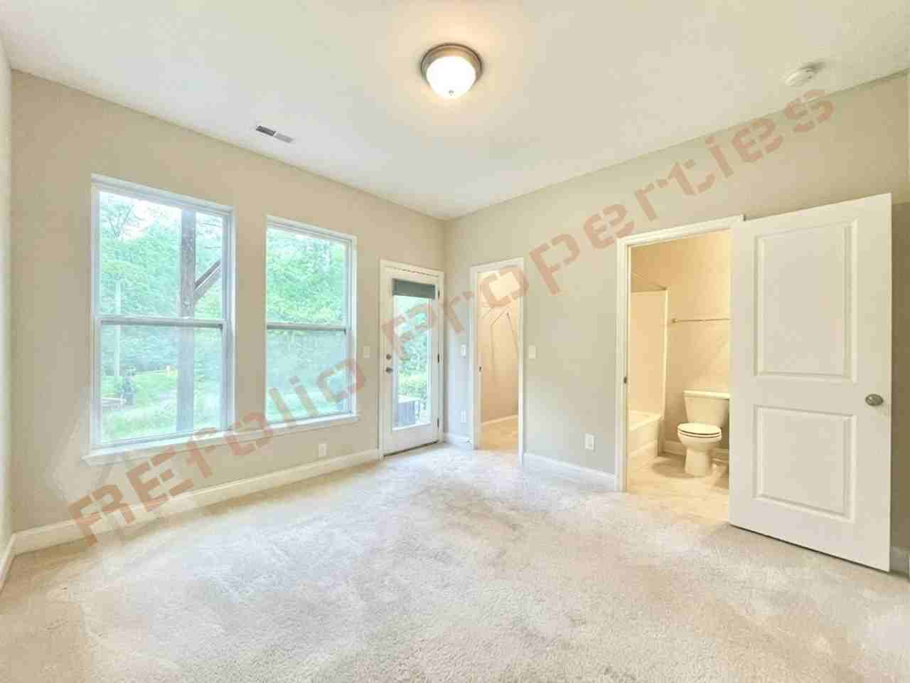139 Manordale Dr - Photo 5 of 27