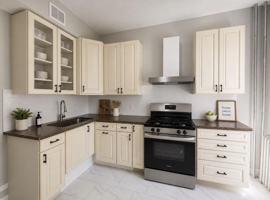 featured image of 166 Grant Ave #1
