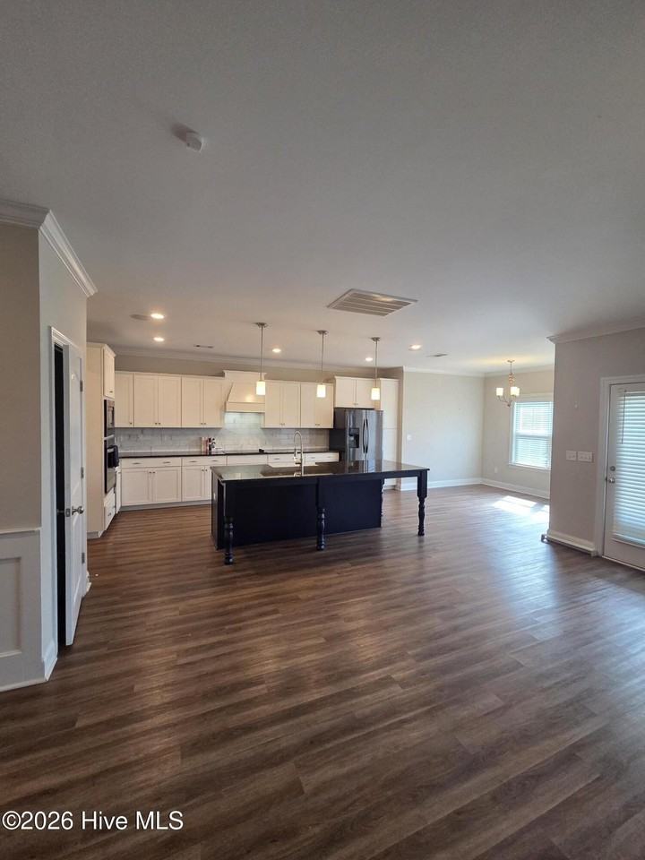 2105 Thornbury Cv - Photo 6 of 46