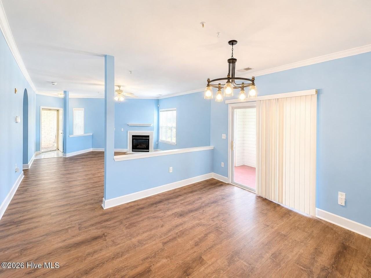 3901 Botsford Ct #101 - Photo 5 of 10