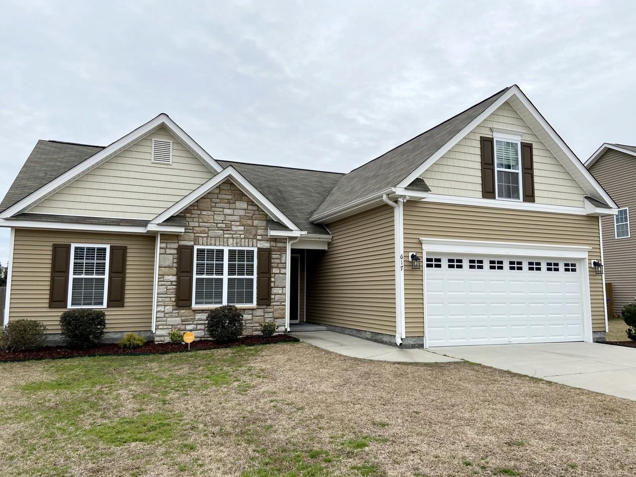617 Cheltenham Dr - Photo 4 of 20