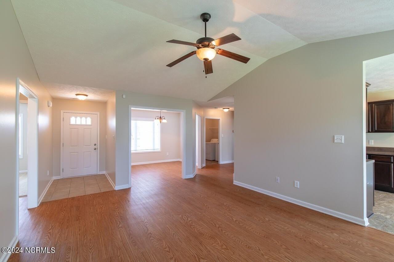 220 Merin Height Rd - Photo 3 of 18