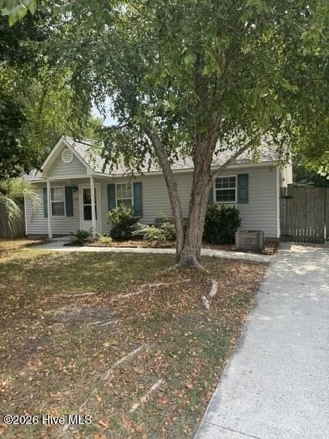 642 Indian Wells Way - Photo 2 of 19