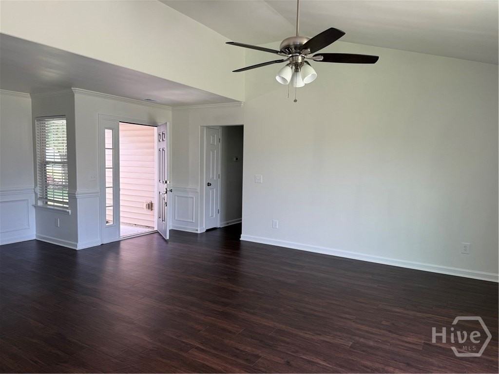 173 Willow Point Cir - Photo 2 of 13