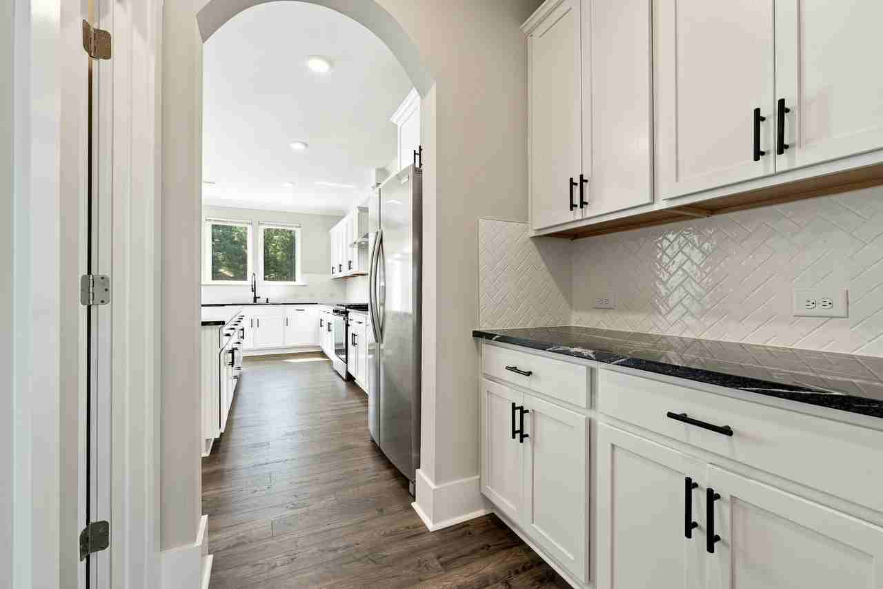 220 Curling Creek Dr - Photo 4 of 24