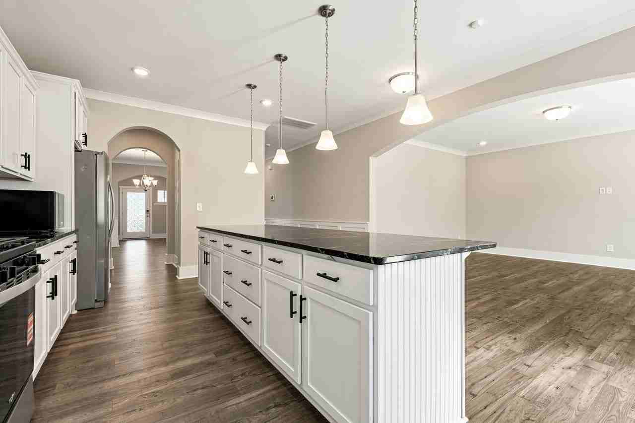 220 Curling Creek Dr - Photo 6 of 24