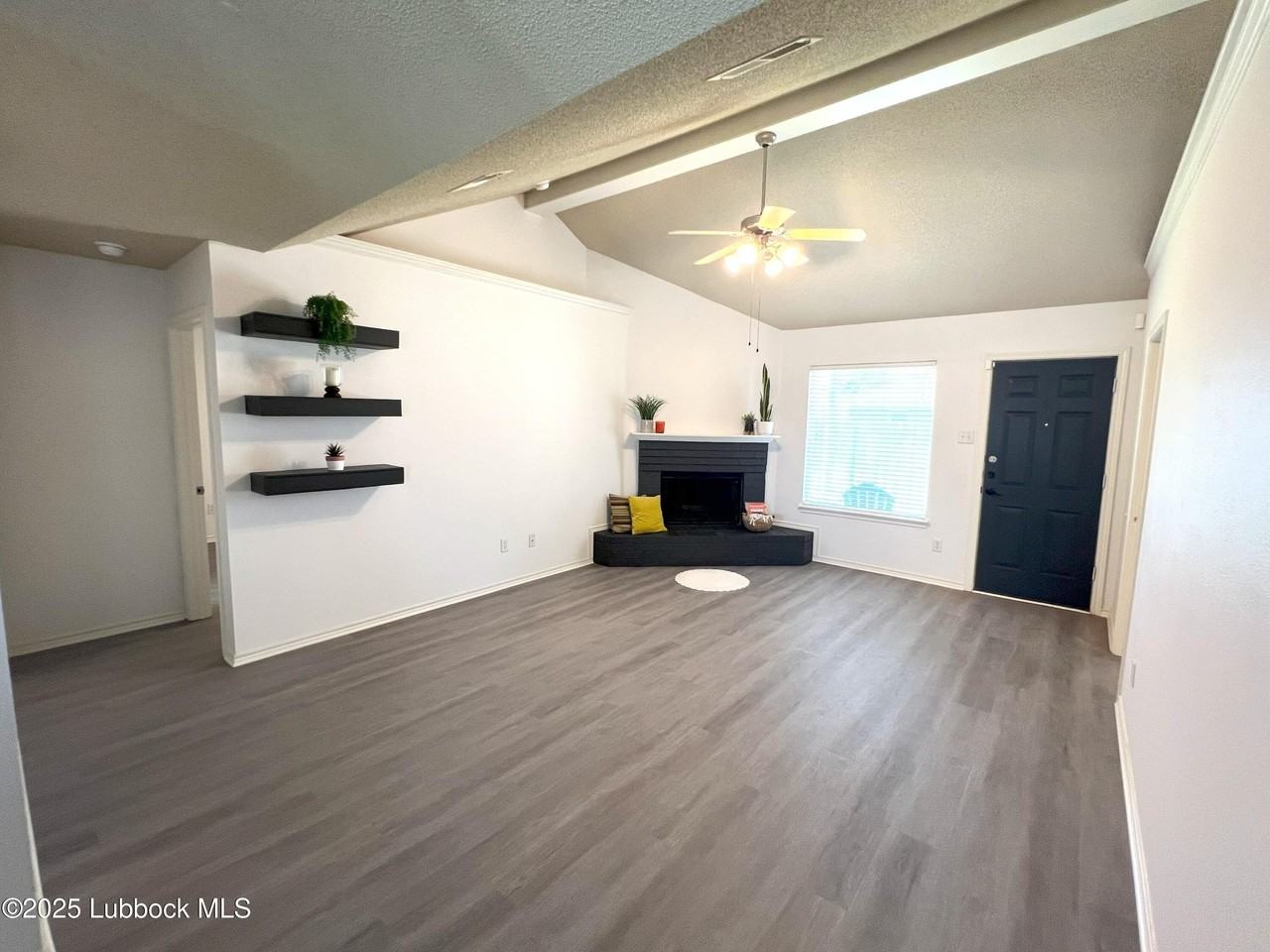 2802 108th St - Photo 2 of 16