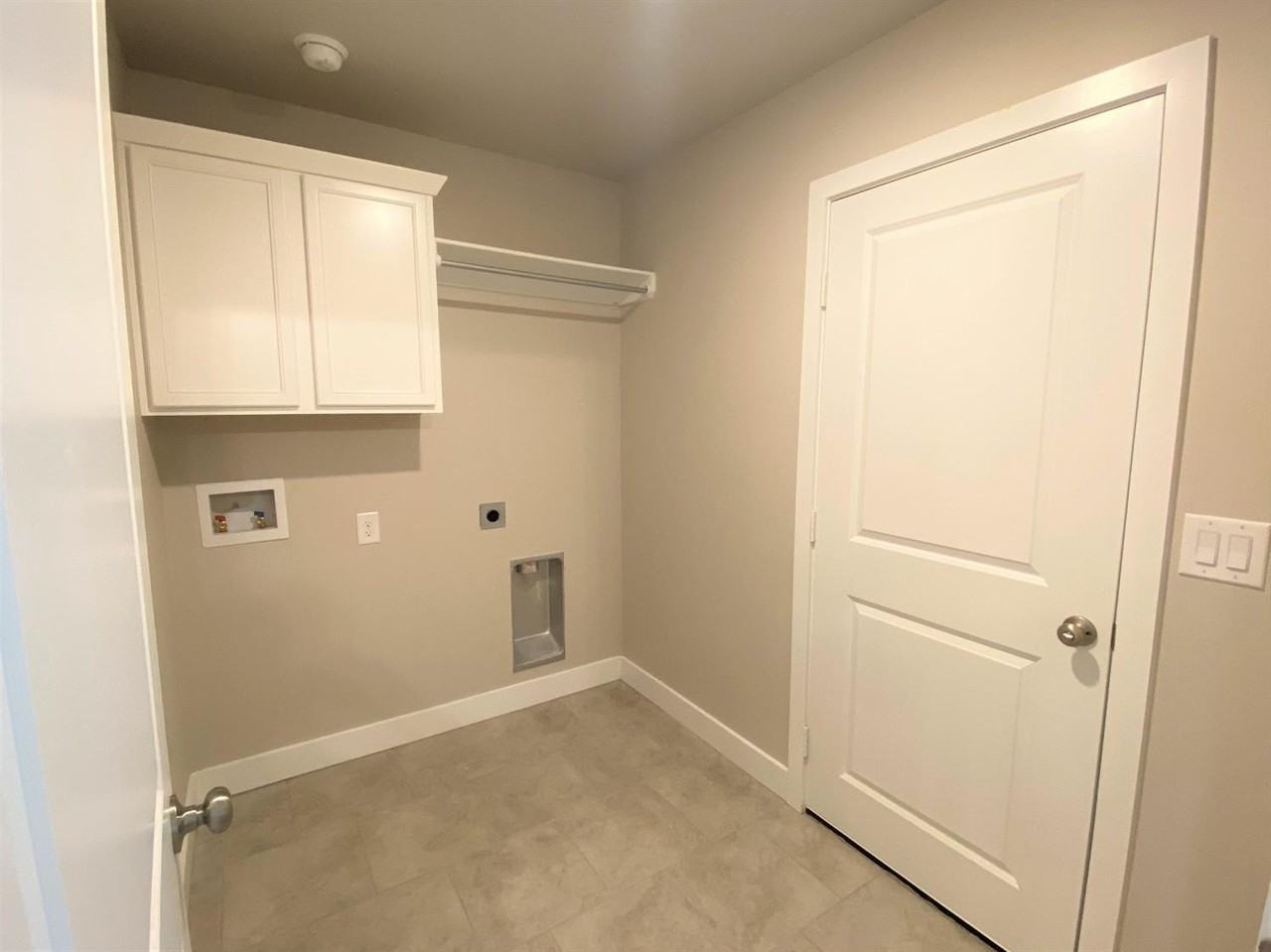 13806 Avenue Q - Photo 3 of 12