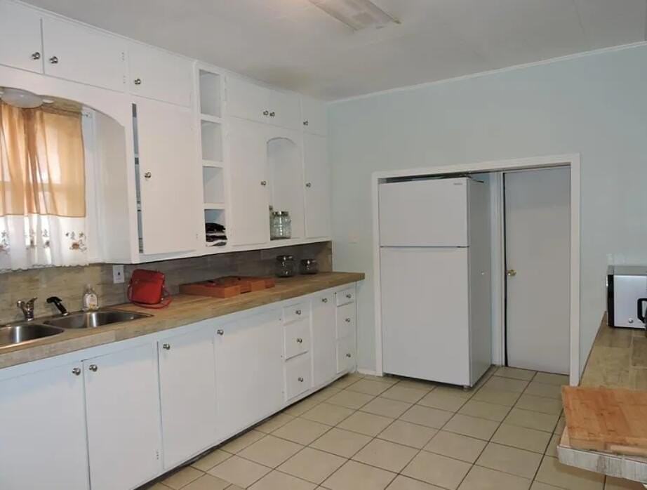 2306 28th St - Photo 5 of 19