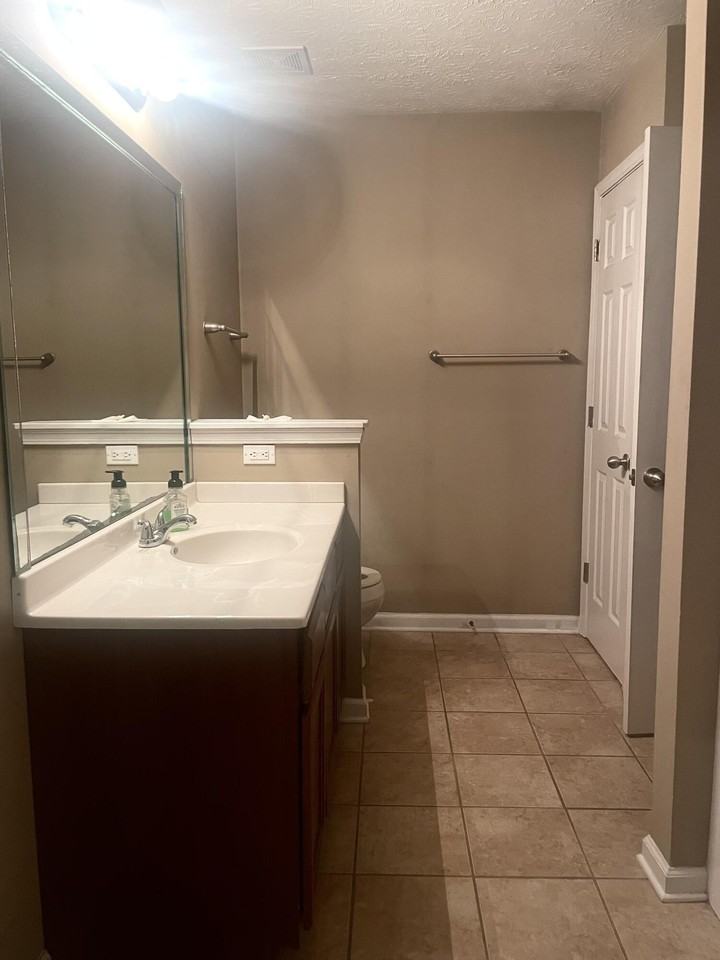 997 Sugarbush Trl - Photo 6 of 6