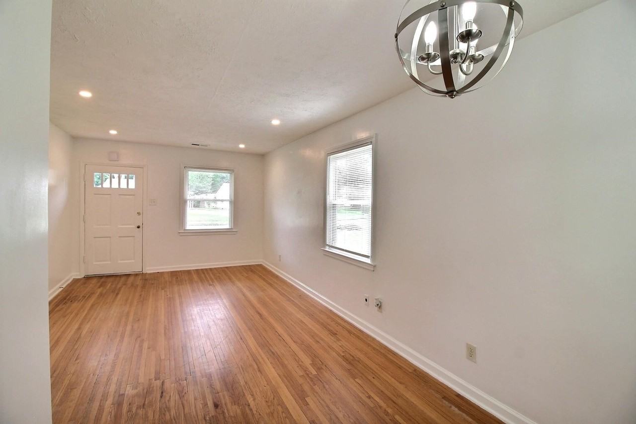 4264 Eastern Cv - Photo 3 of 17