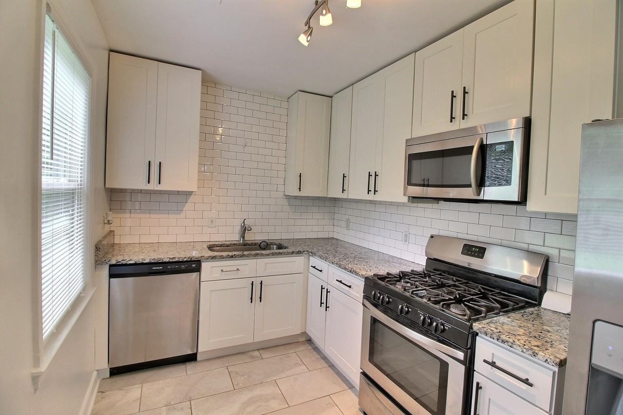 4264 Eastern Cv - Photo 6 of 17