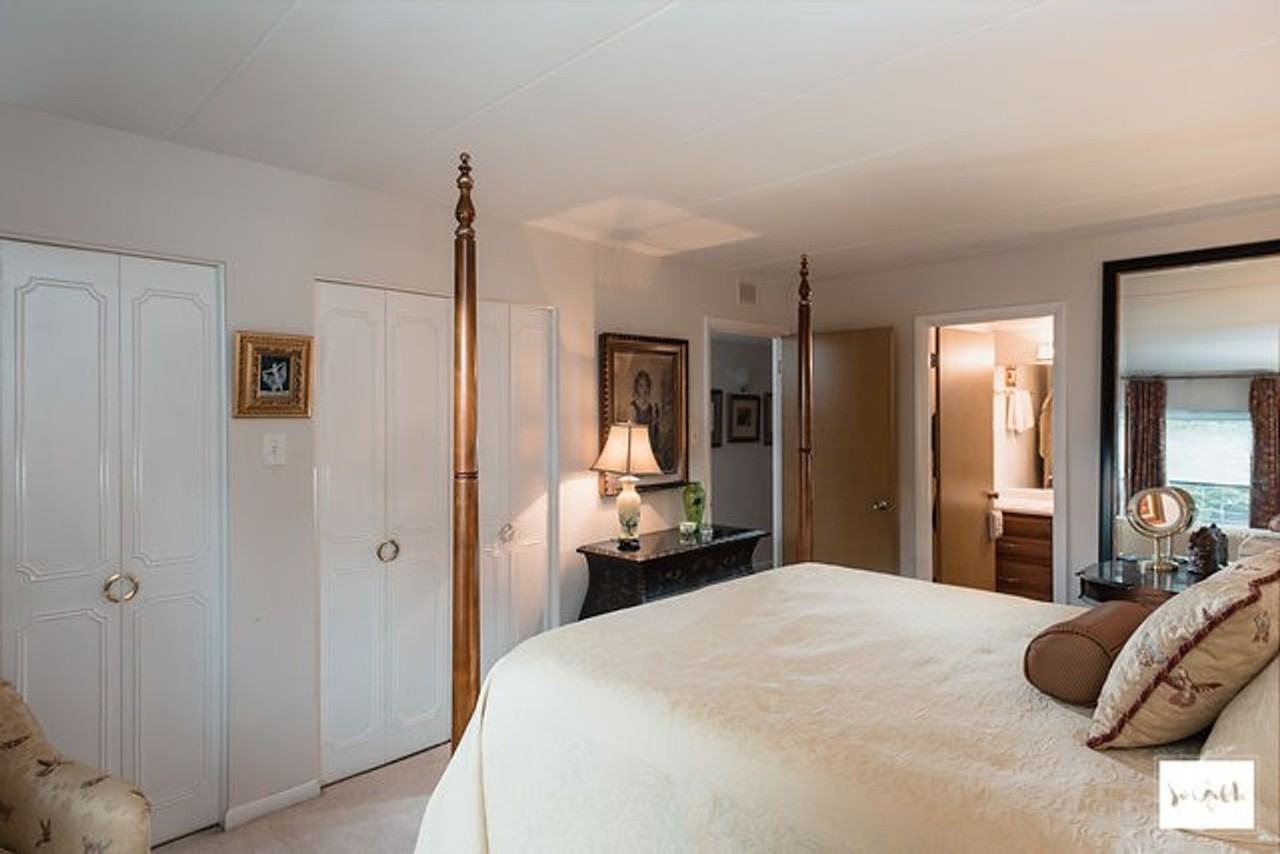Algonquin Apartments - Photo 7 of 20