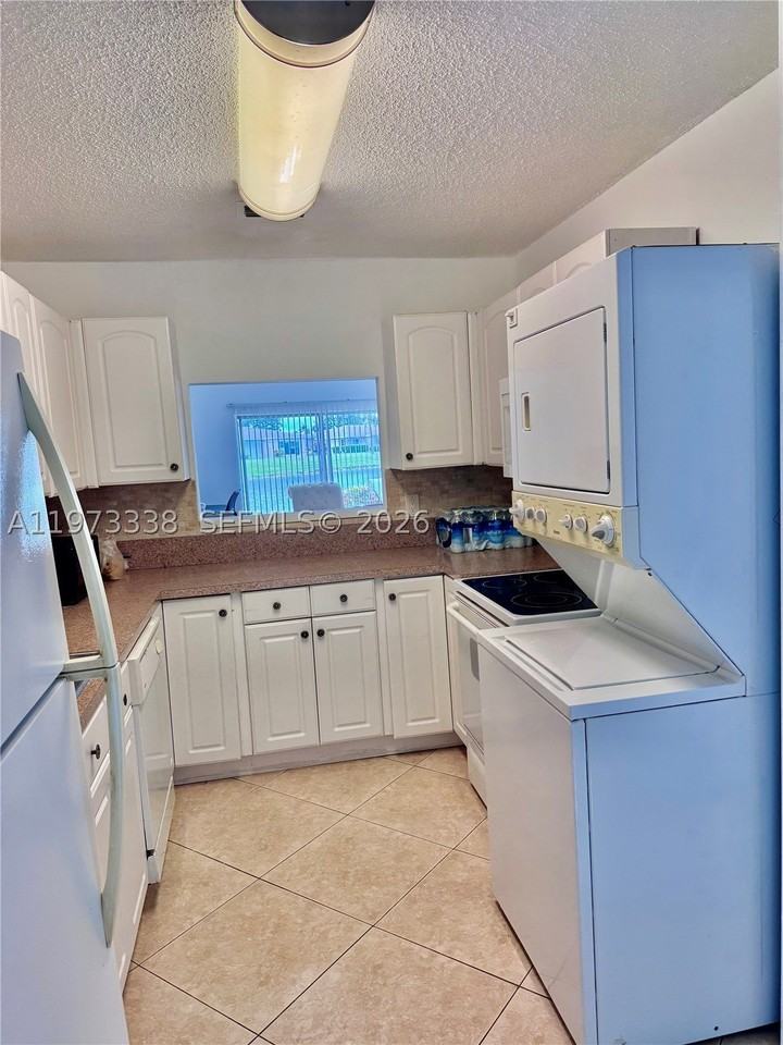 8838 Bella Vista Dr - Photo 4 of 12