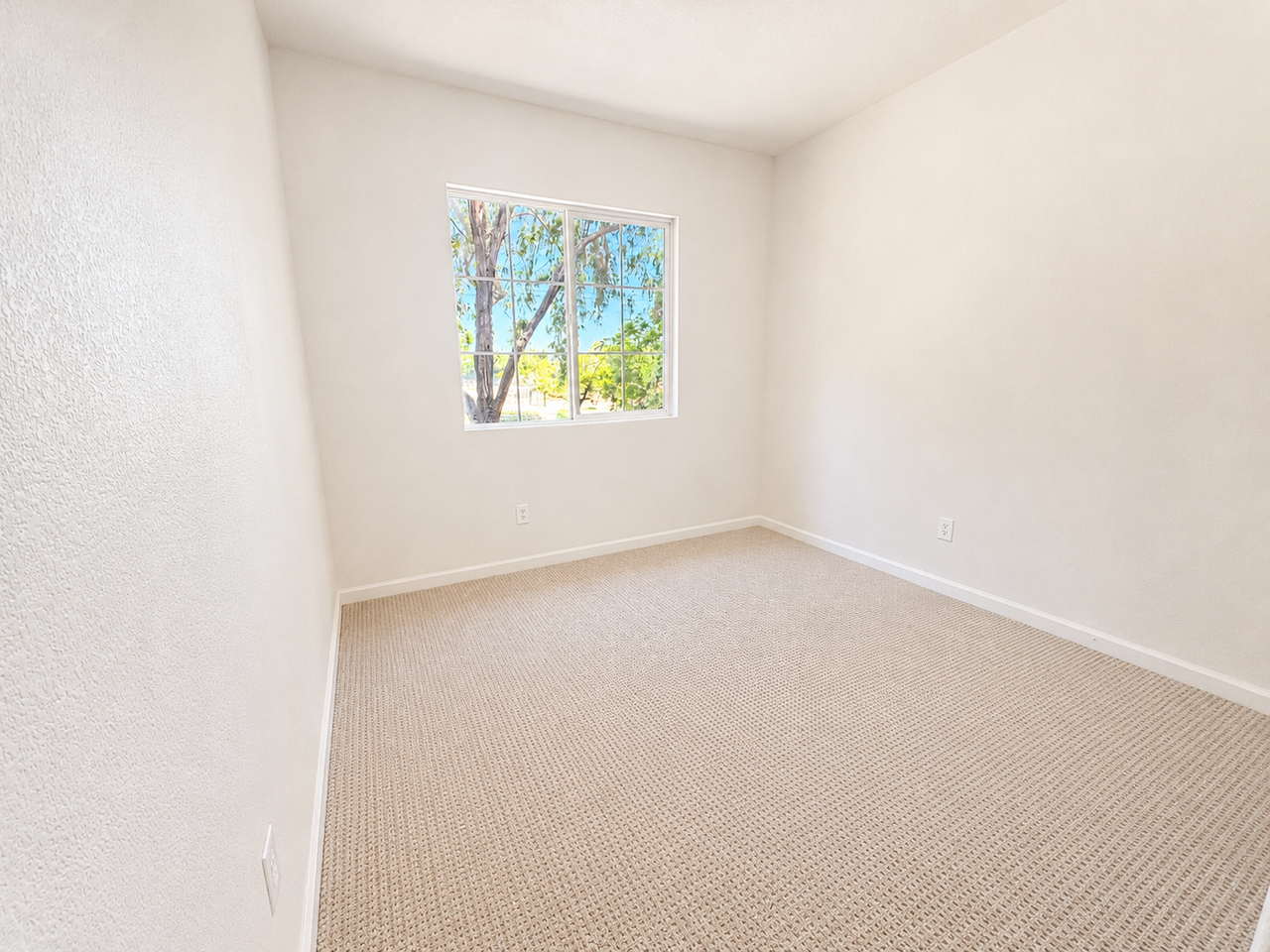 120 Mahogany Ln - Photo 5 of 11