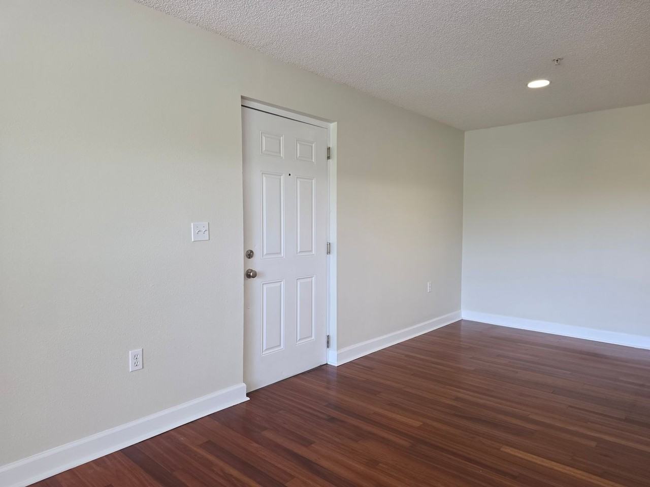2031 Dixie Belle Dr - Photo 4 of 25