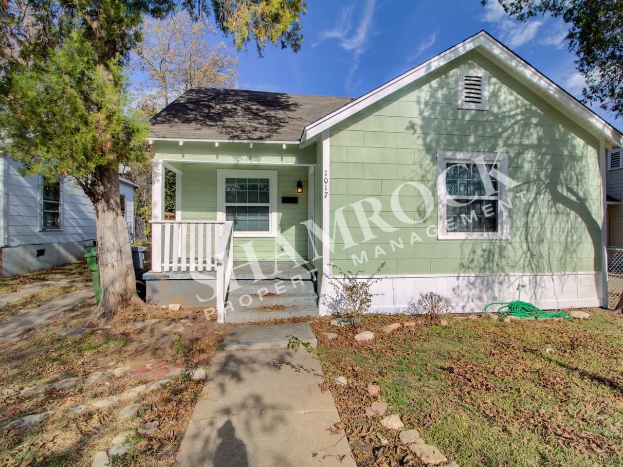 1017 N 31st St - Photo 2 of 17