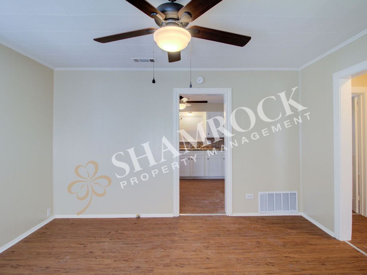 1017 N 31st St - Photo 4 of 17