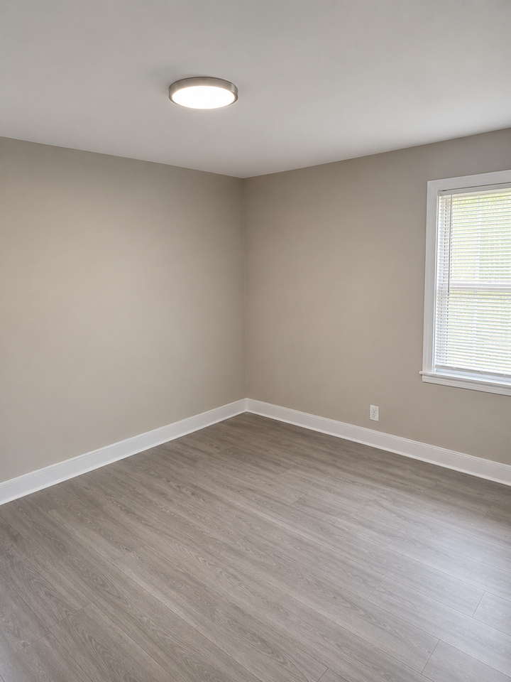 406 E 17th St - Photo 6 of 8