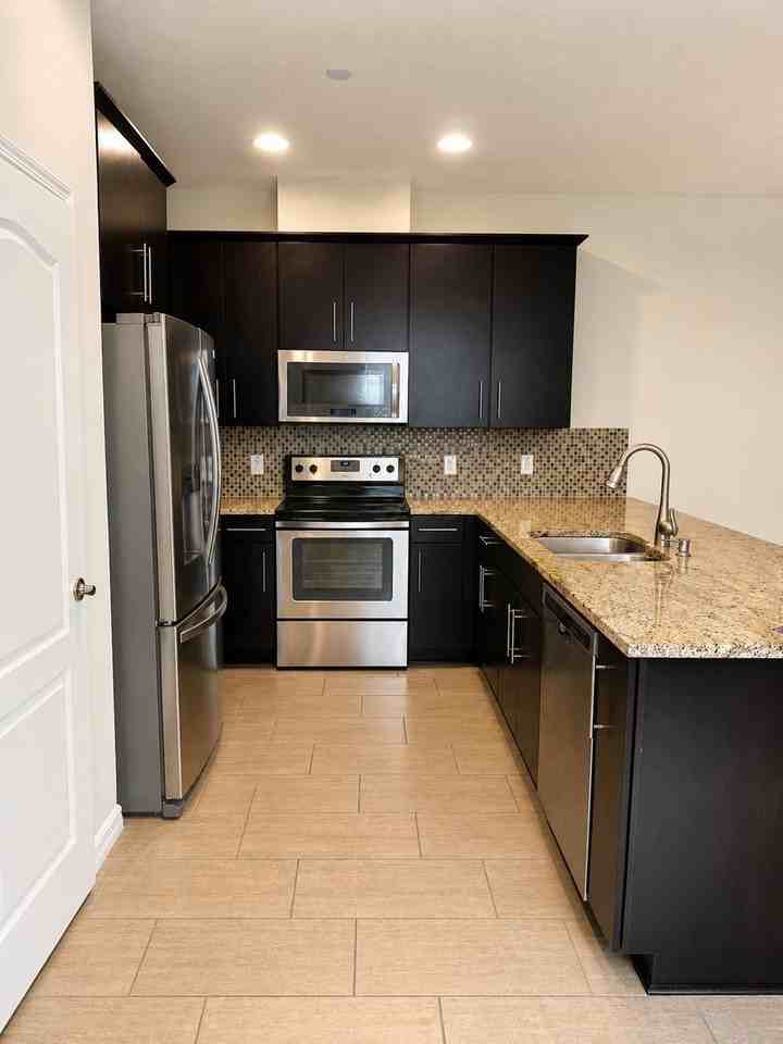 93 Zamora Pl - Photo 2 of 16