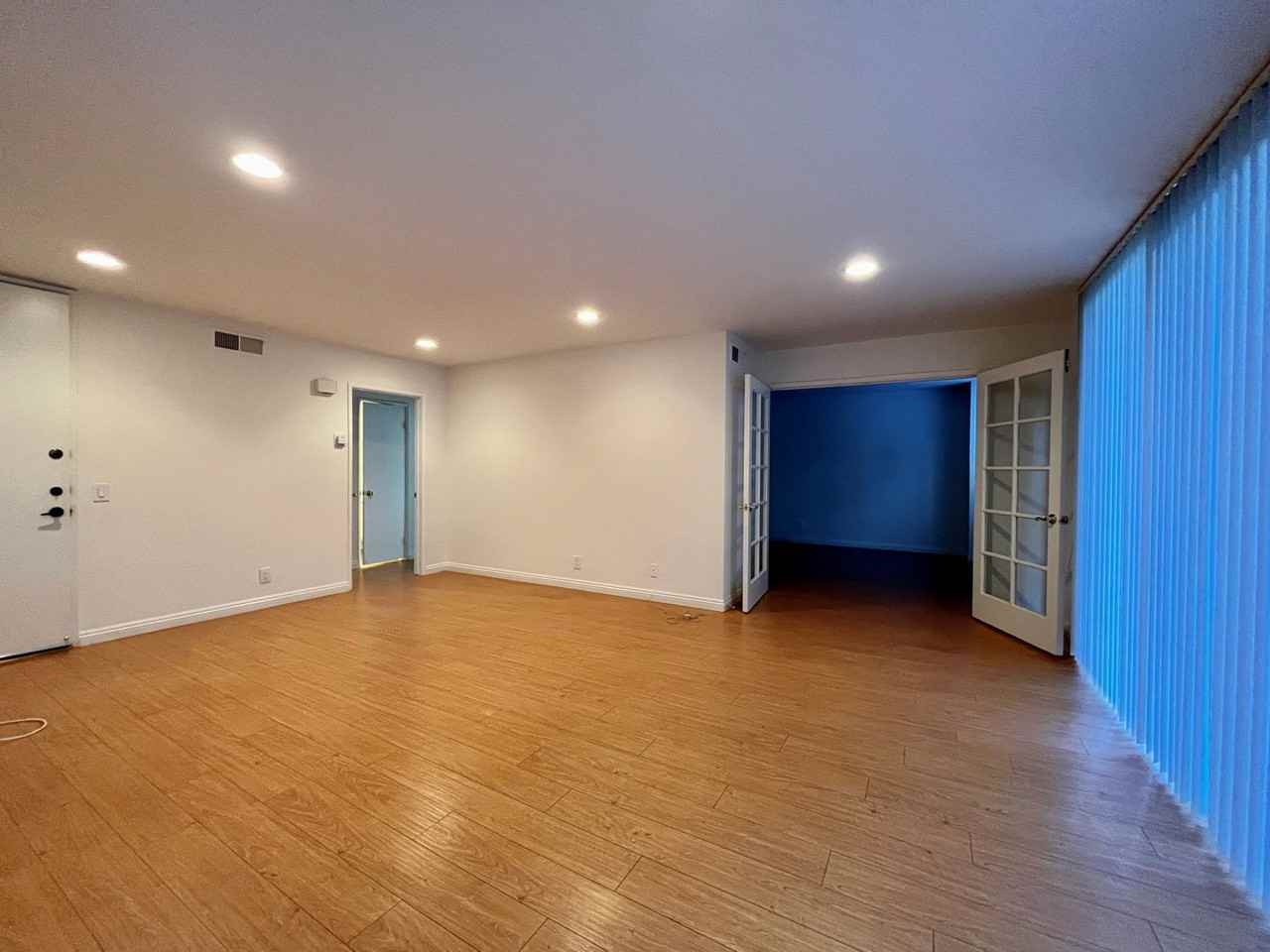 10747 Wilshire Blvd #507 - Photo 3 of 10