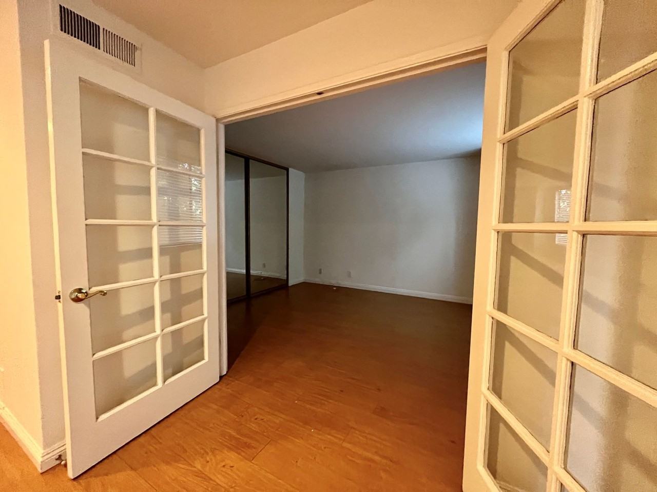 10747 Wilshire Blvd #507 - Photo 5 of 10