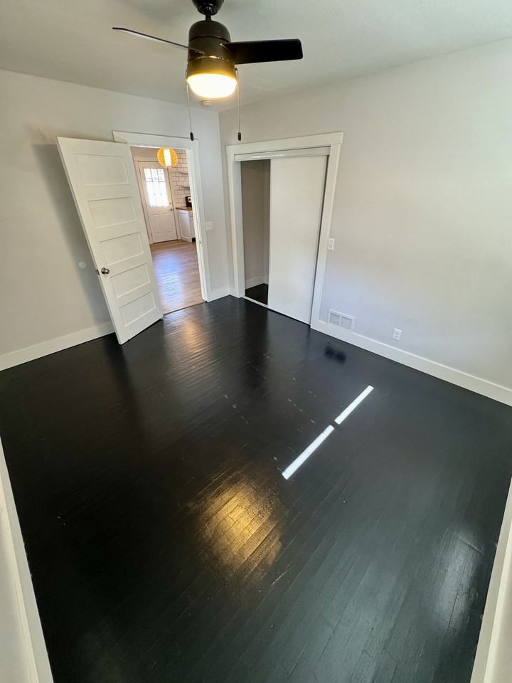 522 Indiana St #1 - Photo 4 of 16