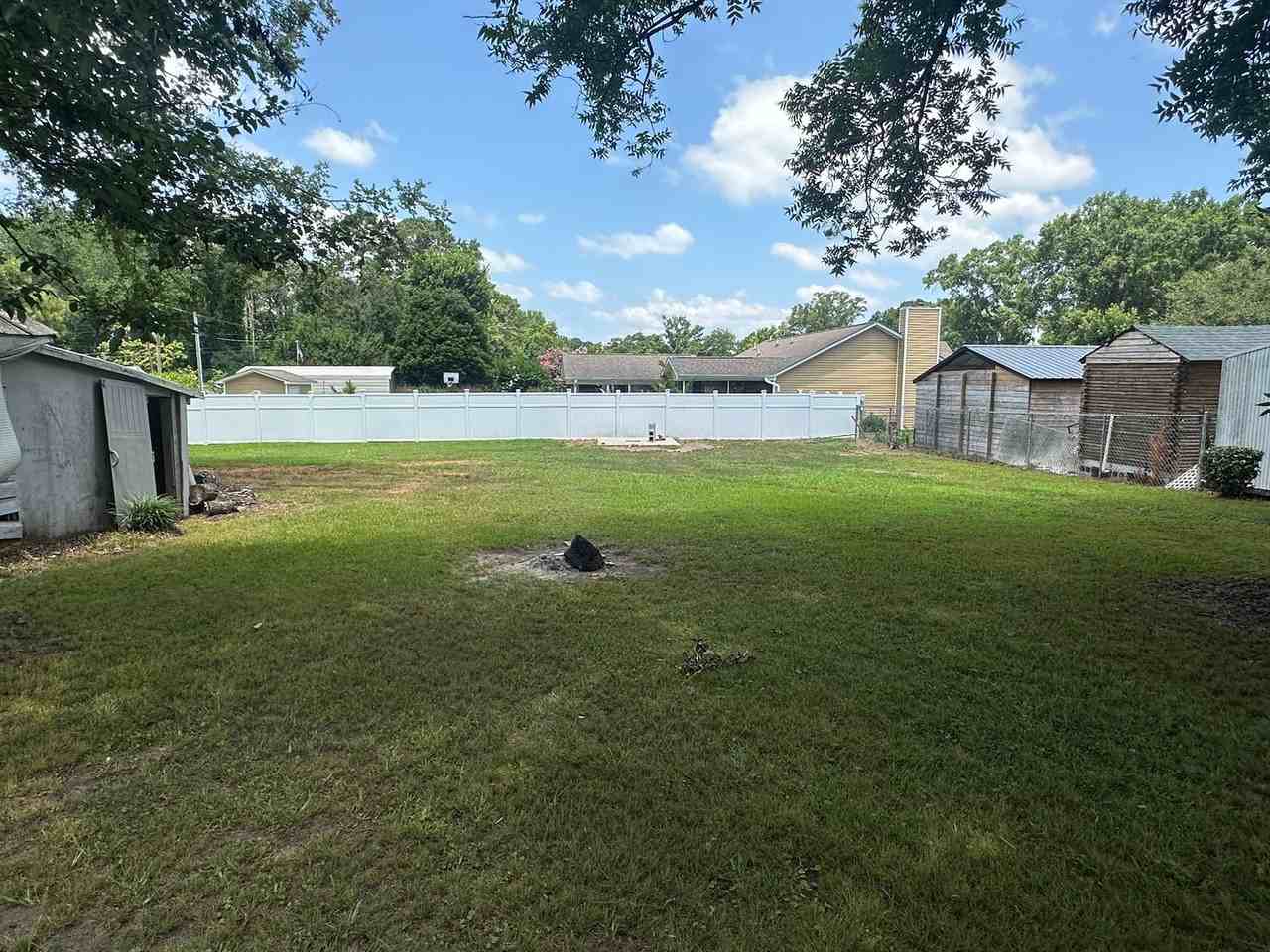 306 Chinquapin Rd - Photo 7 of 22