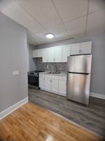 featured image of 14 Kent Ave