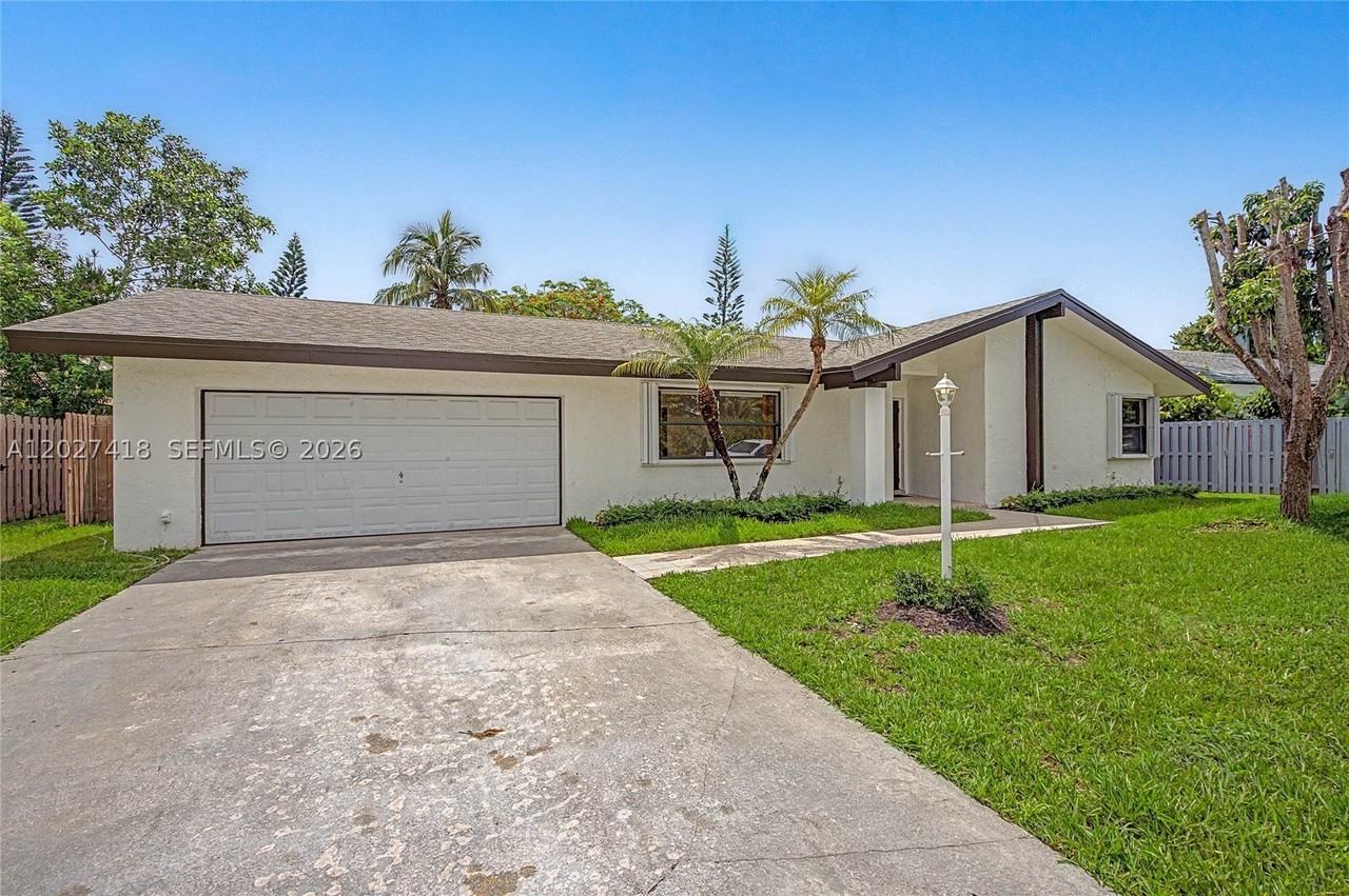 10711 Sw 116th Ave - Photo 2 of 30