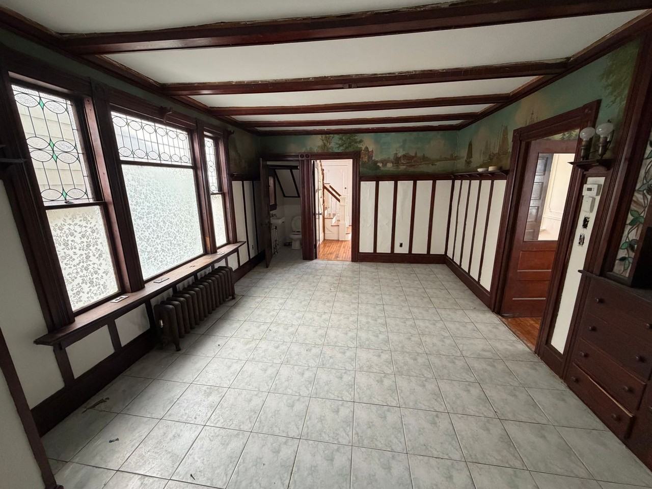 202 Central Ave - Photo 5 of 27