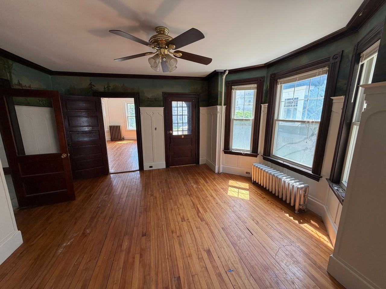 202 Central Ave - Photo 6 of 27