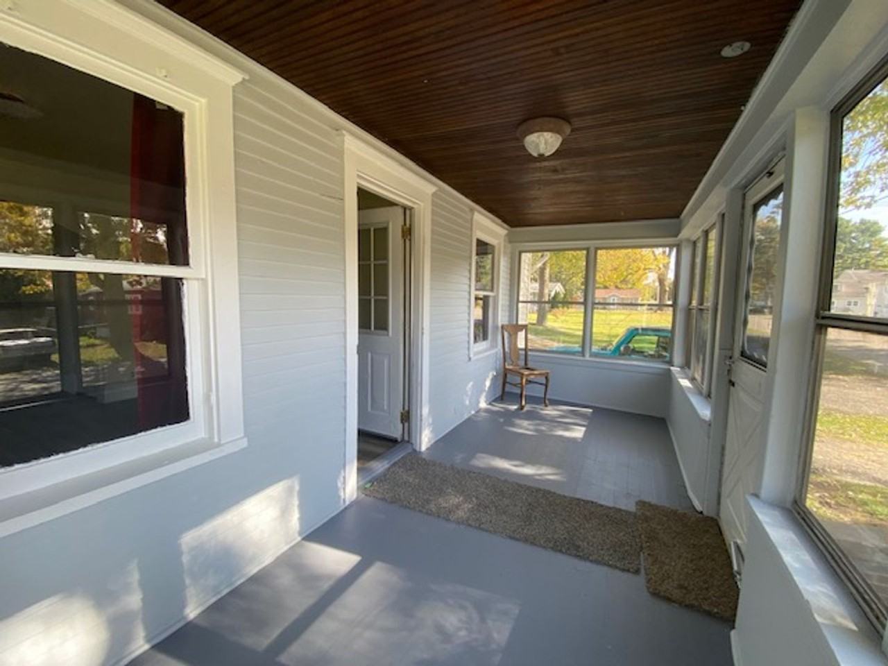 818 Justin Ave - Photo 2 of 12