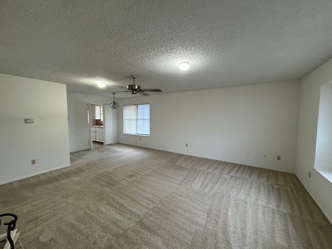 1414 Chapel Ridge Rd - Photo 2 of 10