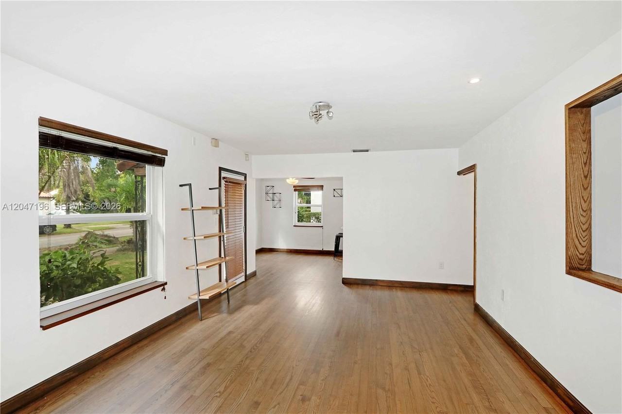 22 Camilo Ave - Photo 2 of 8