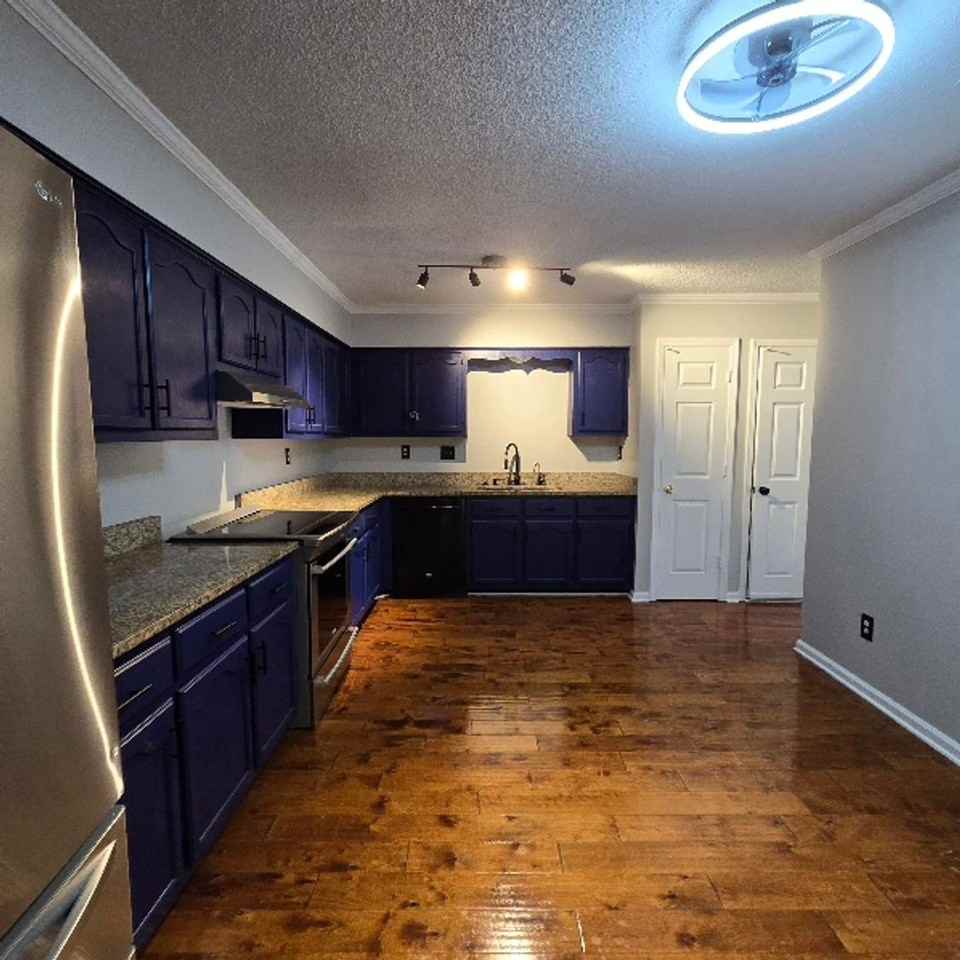 3015 Milkyway Dr - Photo 3 of 50