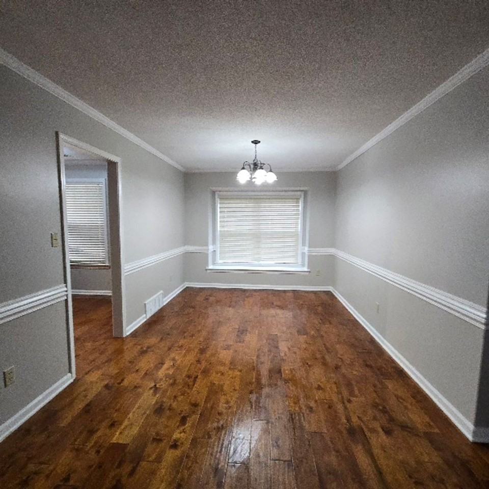 3015 Milkyway Dr - Photo 4 of 50