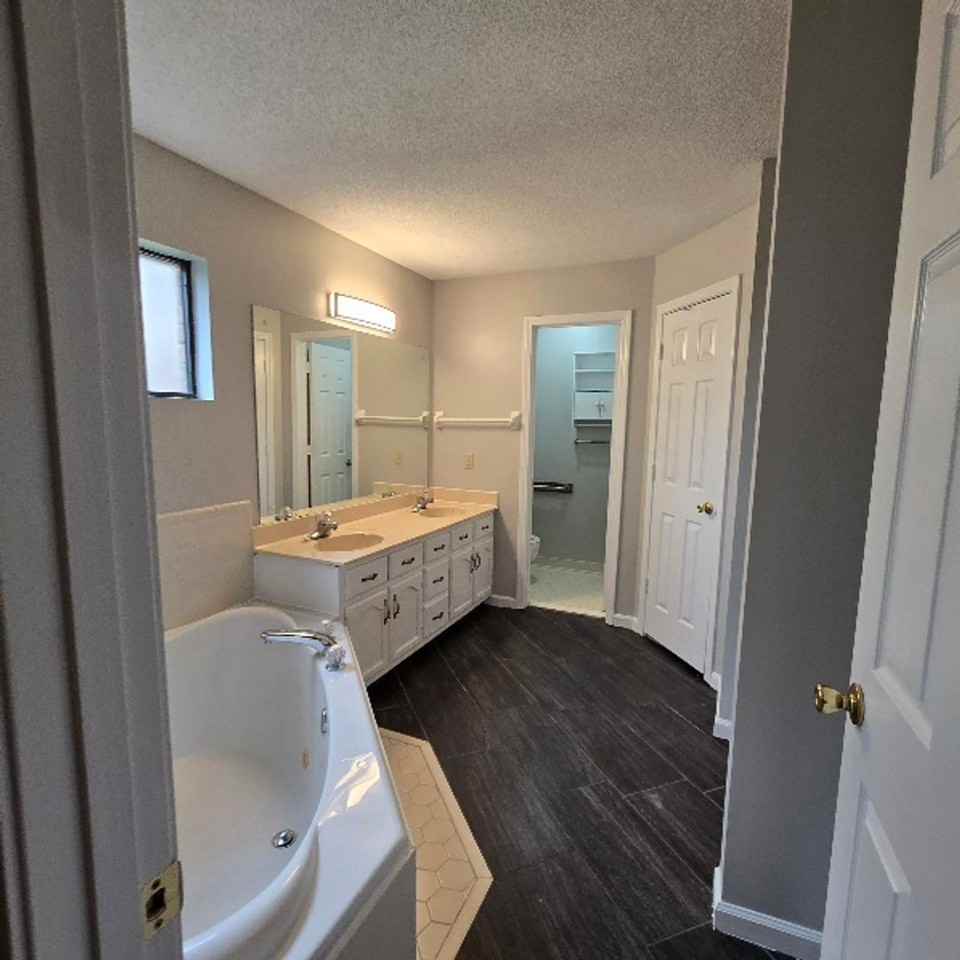 3015 Milkyway Dr - Photo 6 of 50