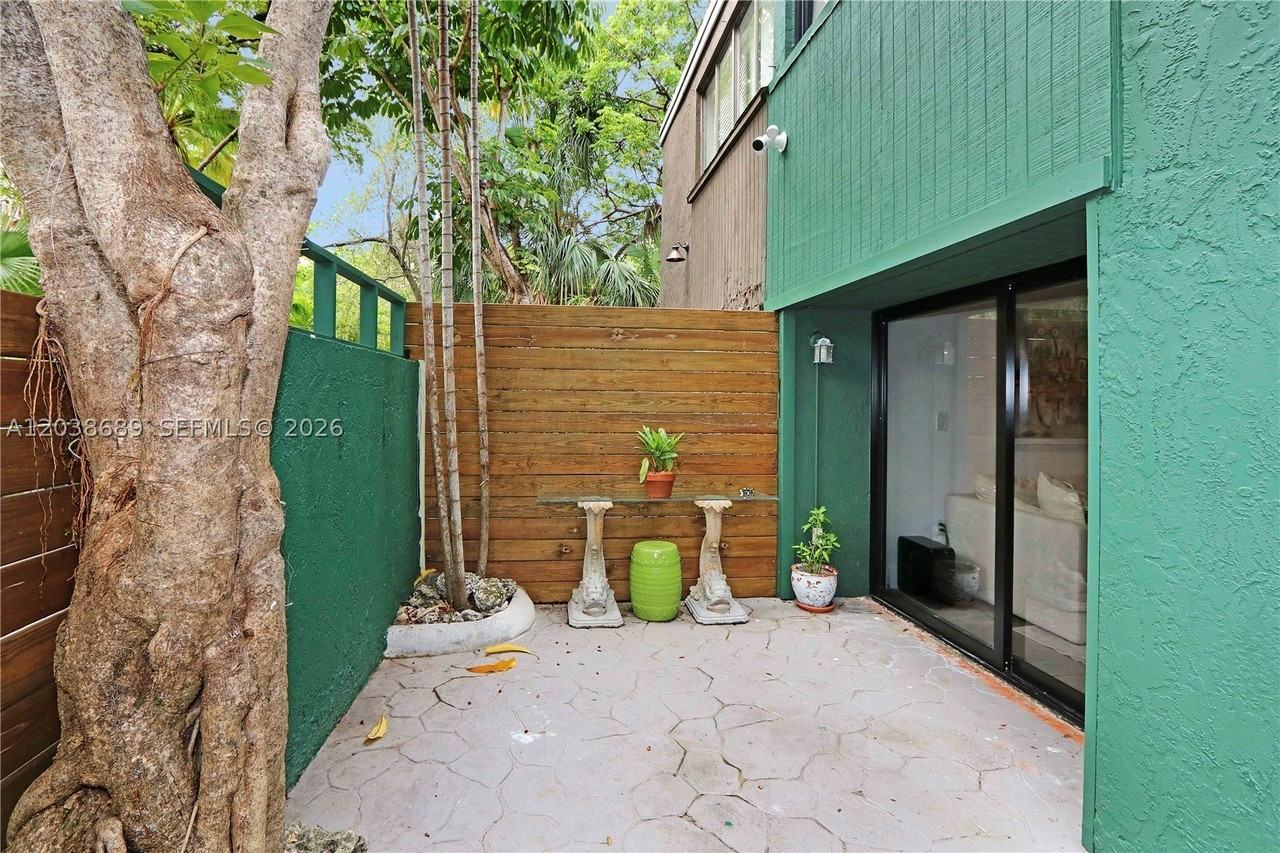 3138 Mary St #3138 - Photo 7 of 29