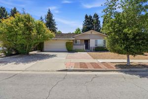 featured image of 1571 Finch Way