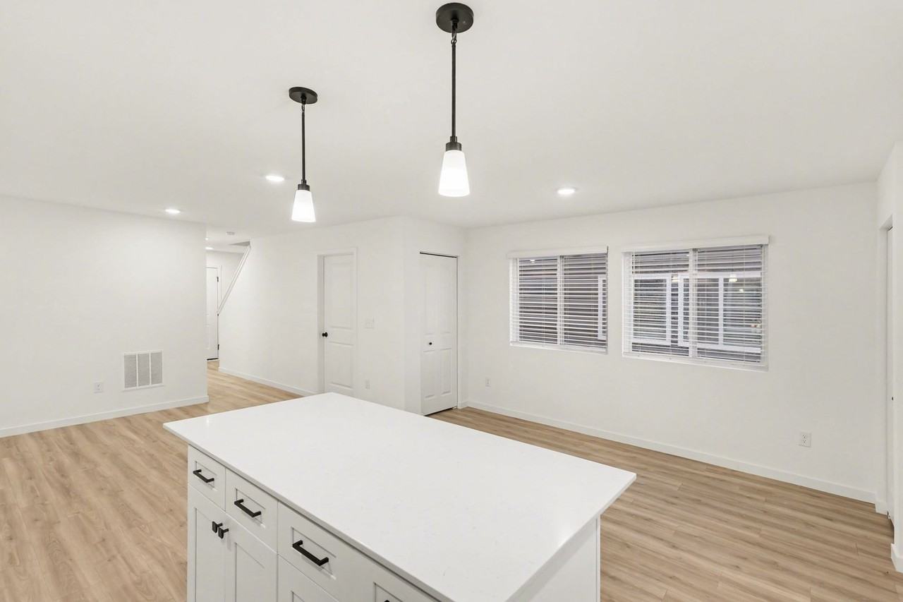1914 1914 Kingfisher Circle - Photo 4 of 23