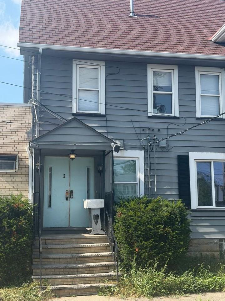 4438 Pearl Rd