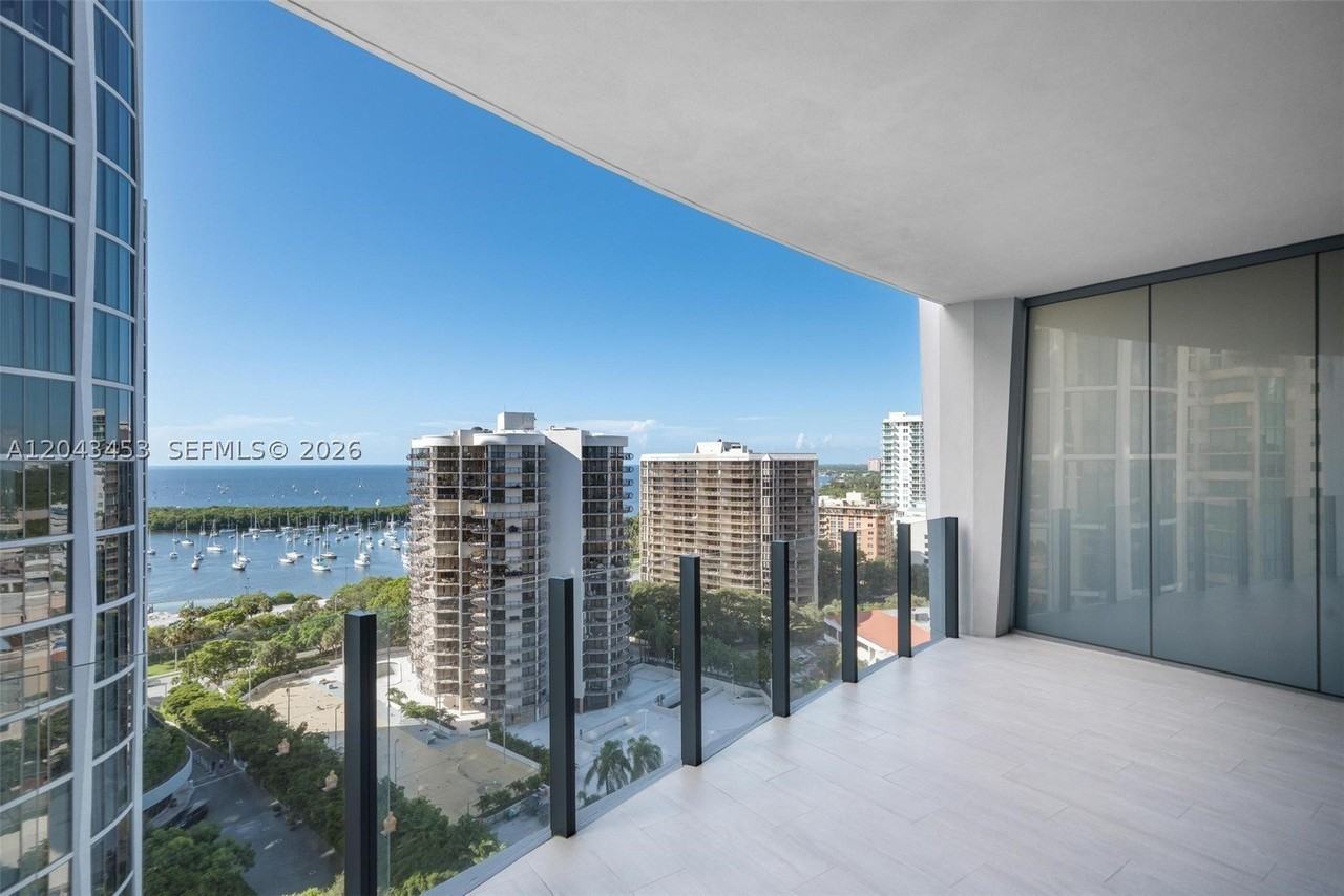 2831 S Bayshore Dr #1603 - Photo 4 of 18